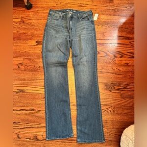 Old Navy Women’s Mid-Rise Wow Boot-Cut Jeans